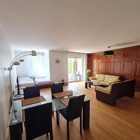 Apartmán T2, Balcon, Centre Et Lac, Garage, 73m2, Calme Chic *
