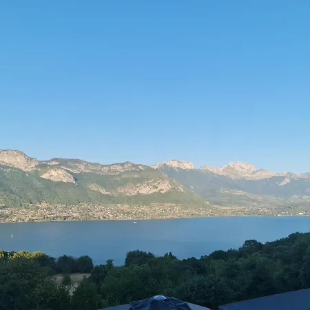Appartement T2, Balcon, Centre Et Lac, Garage, 73M2, Calme Chic