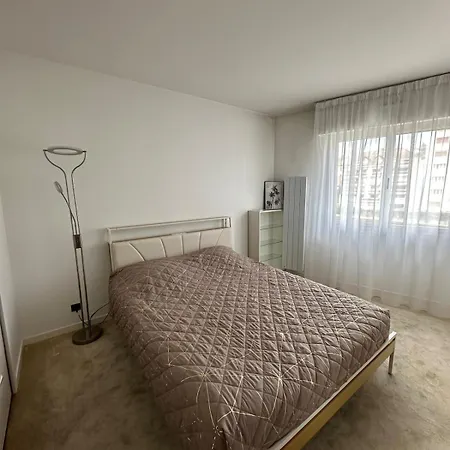 T2, Balcon, Centre Et Lac, Garage, 73M2, Calme Chic Annecy