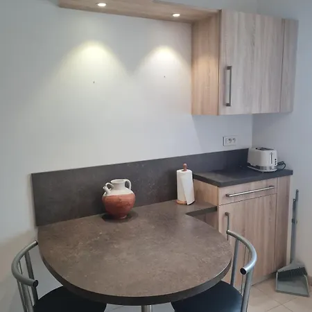Appartement T2, Balcon, Centre Et Lac, Garage, 73M2, Calme Chic Annecy