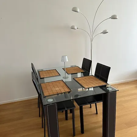 T2, Balcon, Centre Et Lac, Garage, 73M2, Calme Chic Appartement *
